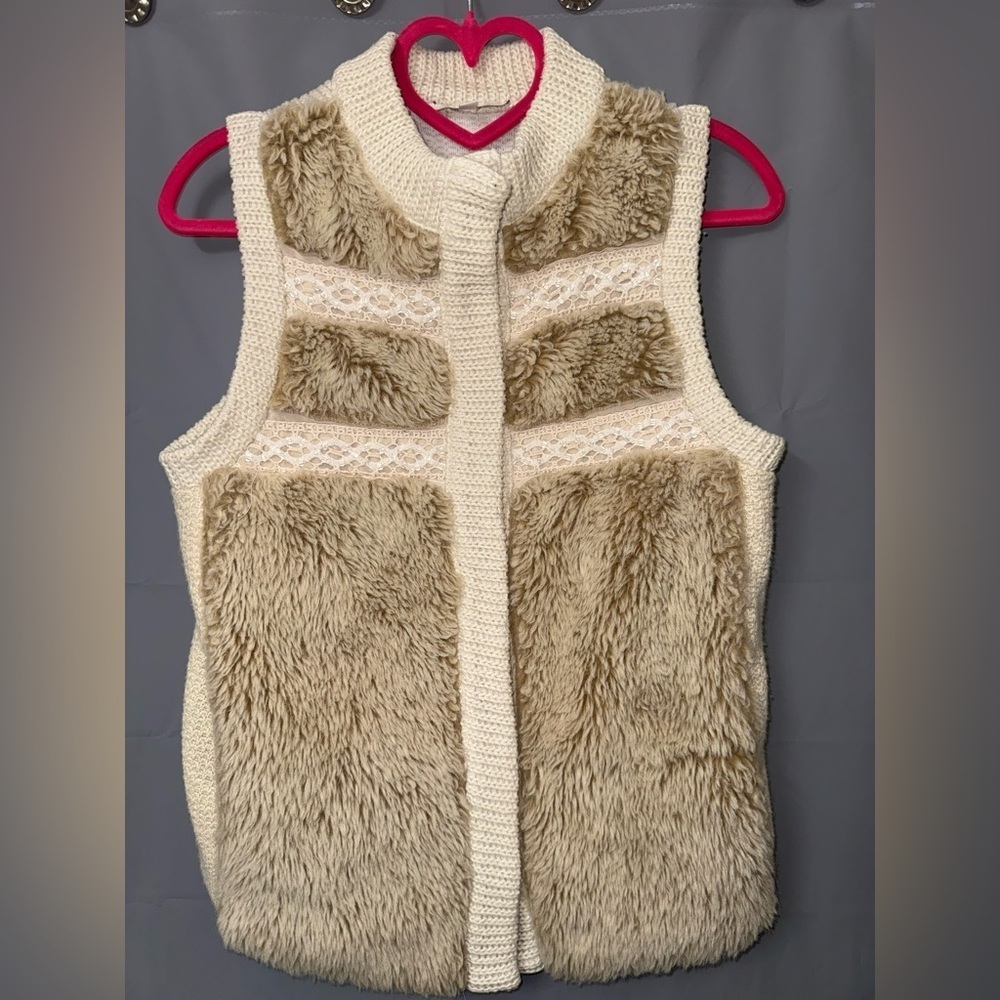 Miss Me Faux Fur Vest Size S
